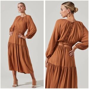 NWT ASTR The Label Gathered Midi Dress size Small